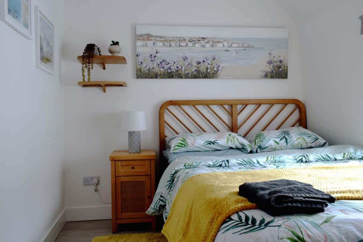 Breathtaking High Street Townhouse With Stunning Sea Views At 'the Old Fishermans Townhouse' *
