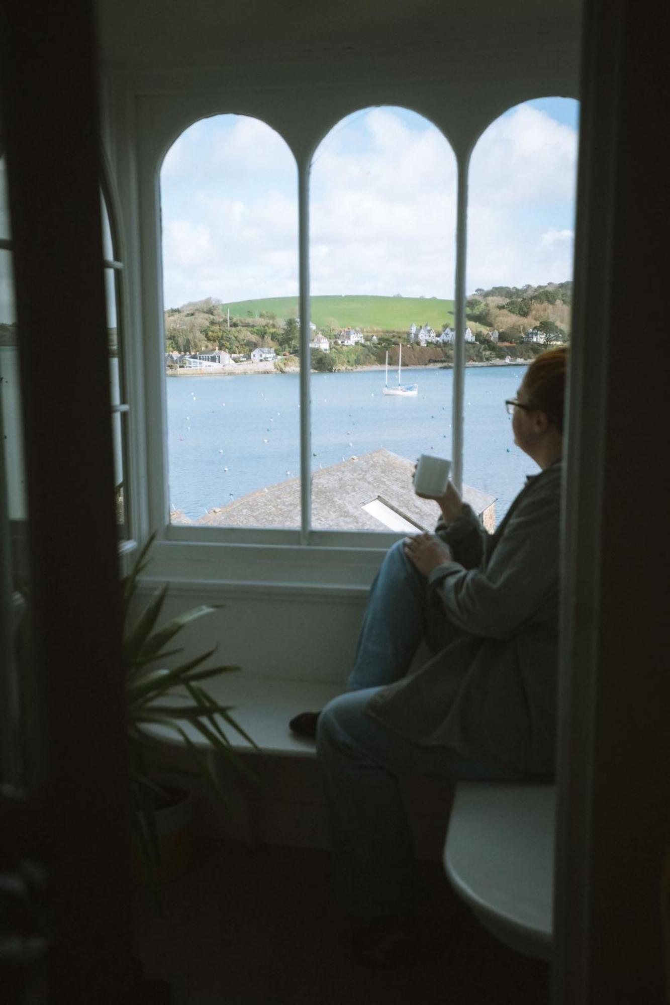 Holiday home Breathtaking High Street Townhouse With Stunning Sea Views At 'the Old Fishermans Townhouse' *