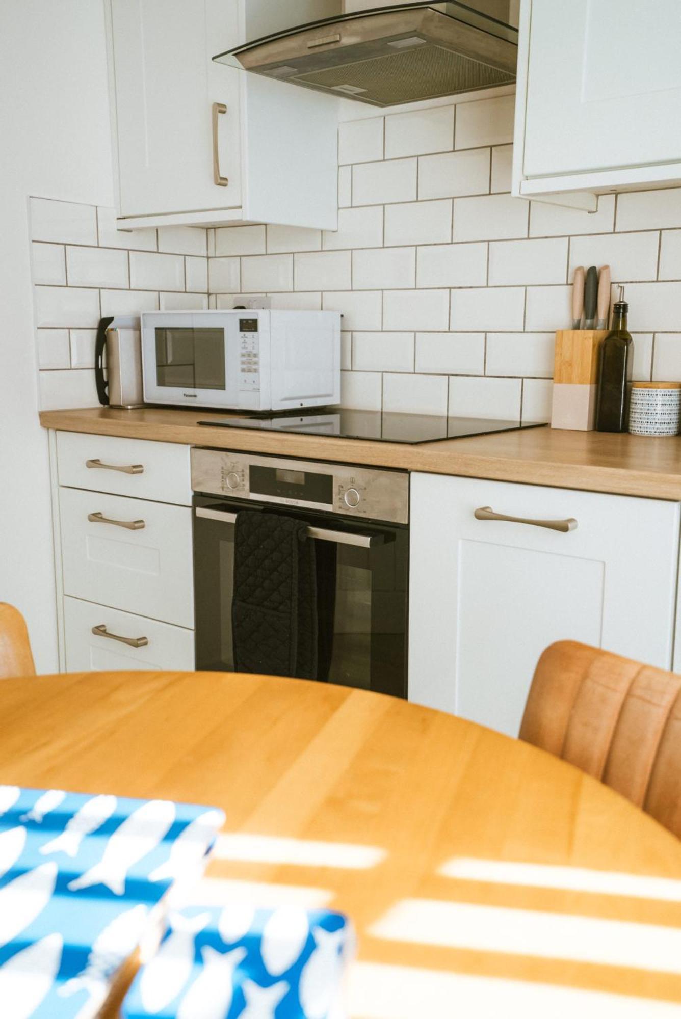 Breathtaking High Street Townhouse With Stunning Sea Views At 'the Old Fishermans Townhouse' Falmouth