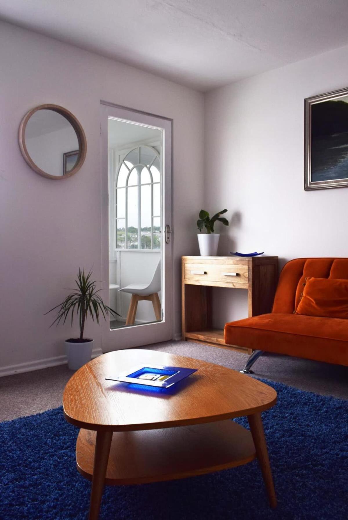 Breathtaking High Street Townhouse With Stunning Sea Views At 'the Old Fishermans Townhouse' Holiday home *